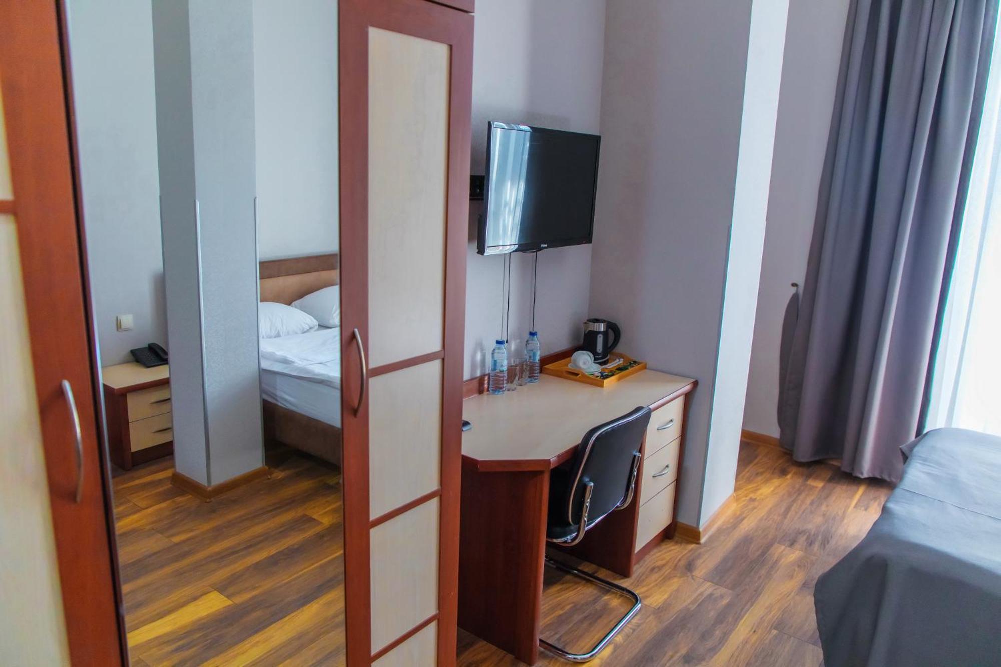 Irmeni Hotel Tbilisi Zewnętrze zdjęcie