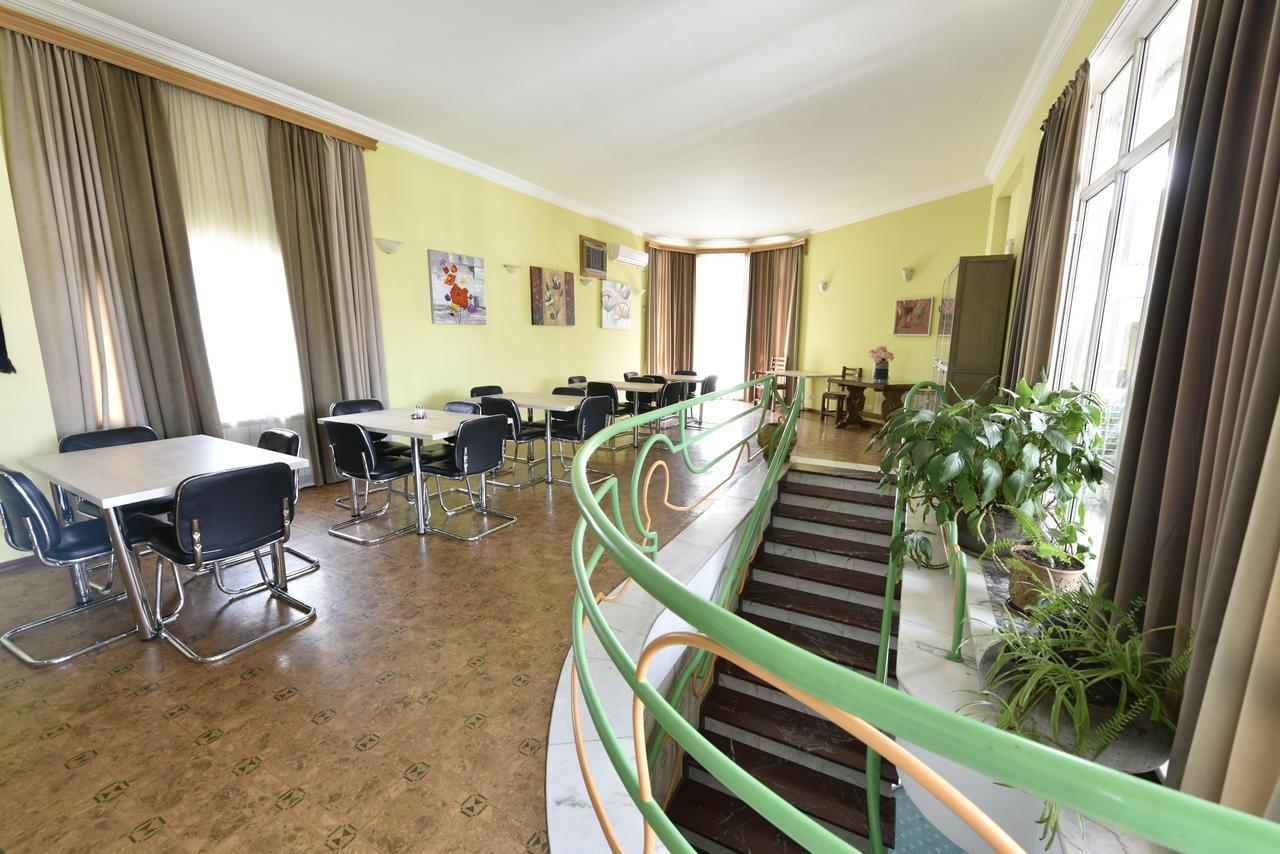 Irmeni Hotel Tbilisi Zewnętrze zdjęcie